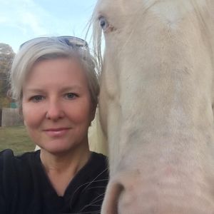 Meet your Posher, Tonya s